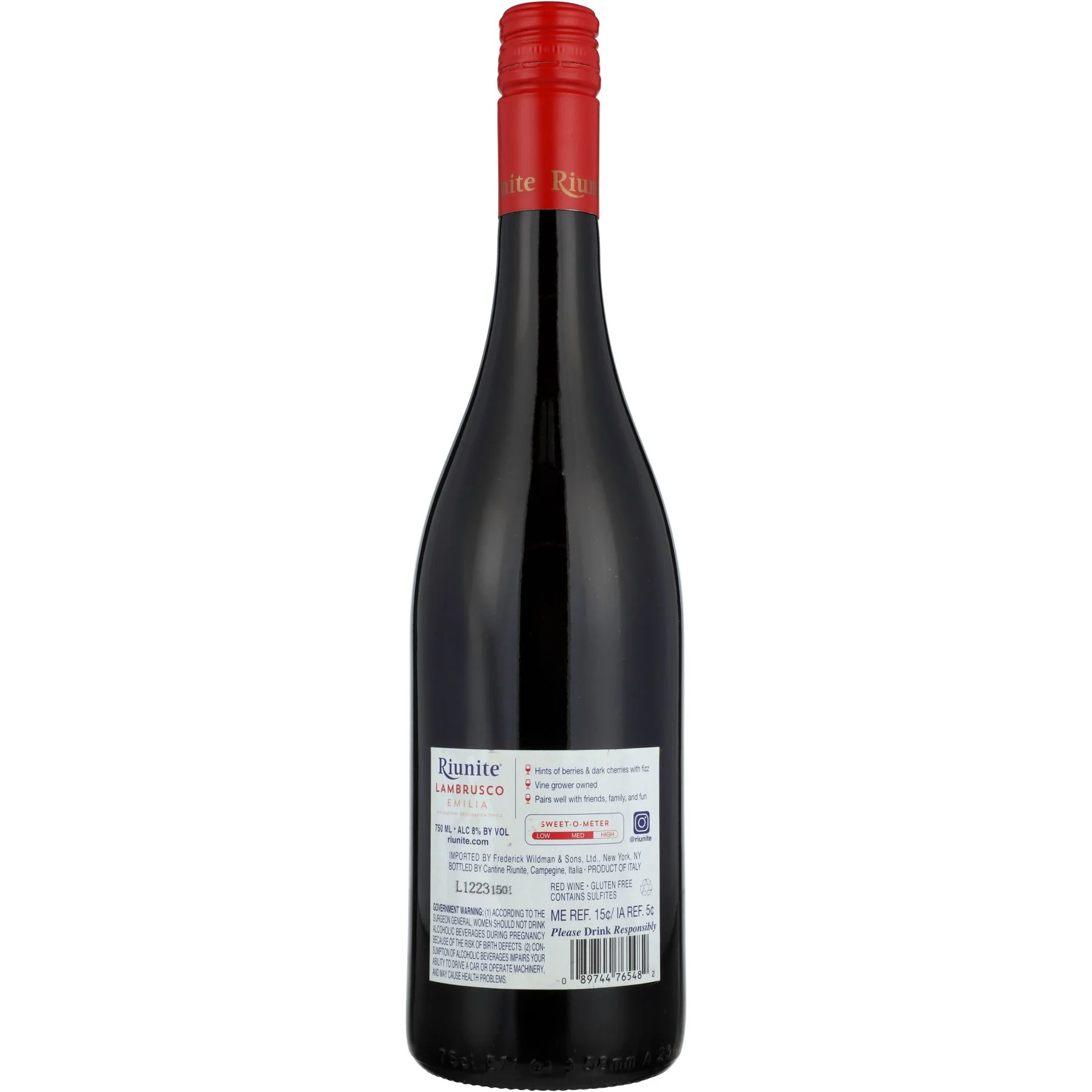 Riunite Lambrusco Red Wine Italy, 1.5 L Bottle, 13% ABV - Image 2